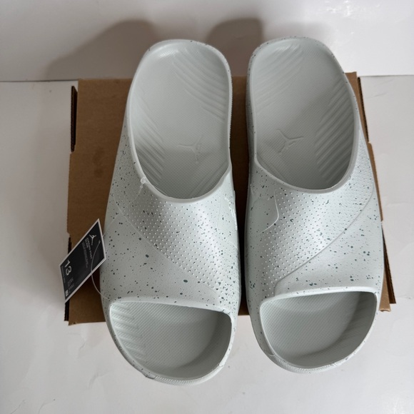 NEW Nike Jordan Post Slides Light Silver DX5575-003 Men's Size 13 - Picture 5 of 8